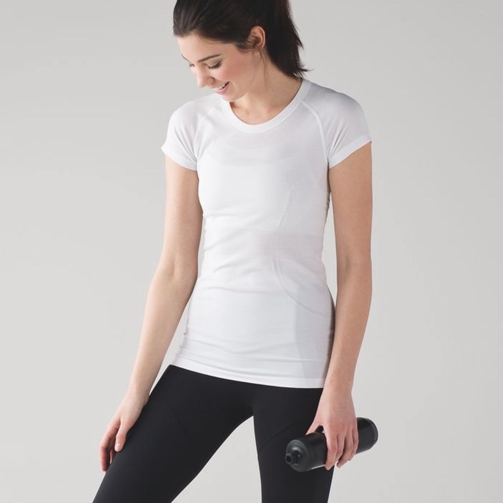 Lululemon Swiftly Tech Short Sleeve Shirt Hip Length Size 10 White